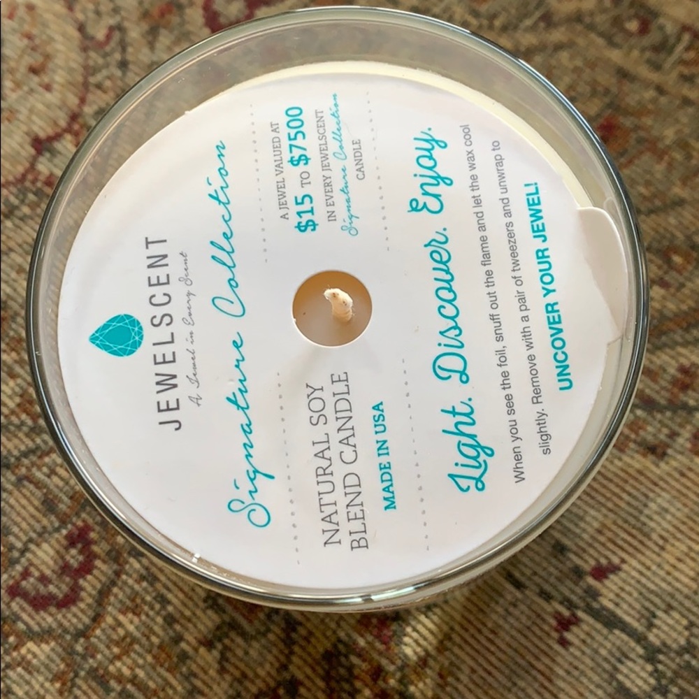Jewelscent Candle - Picture 2 of 3